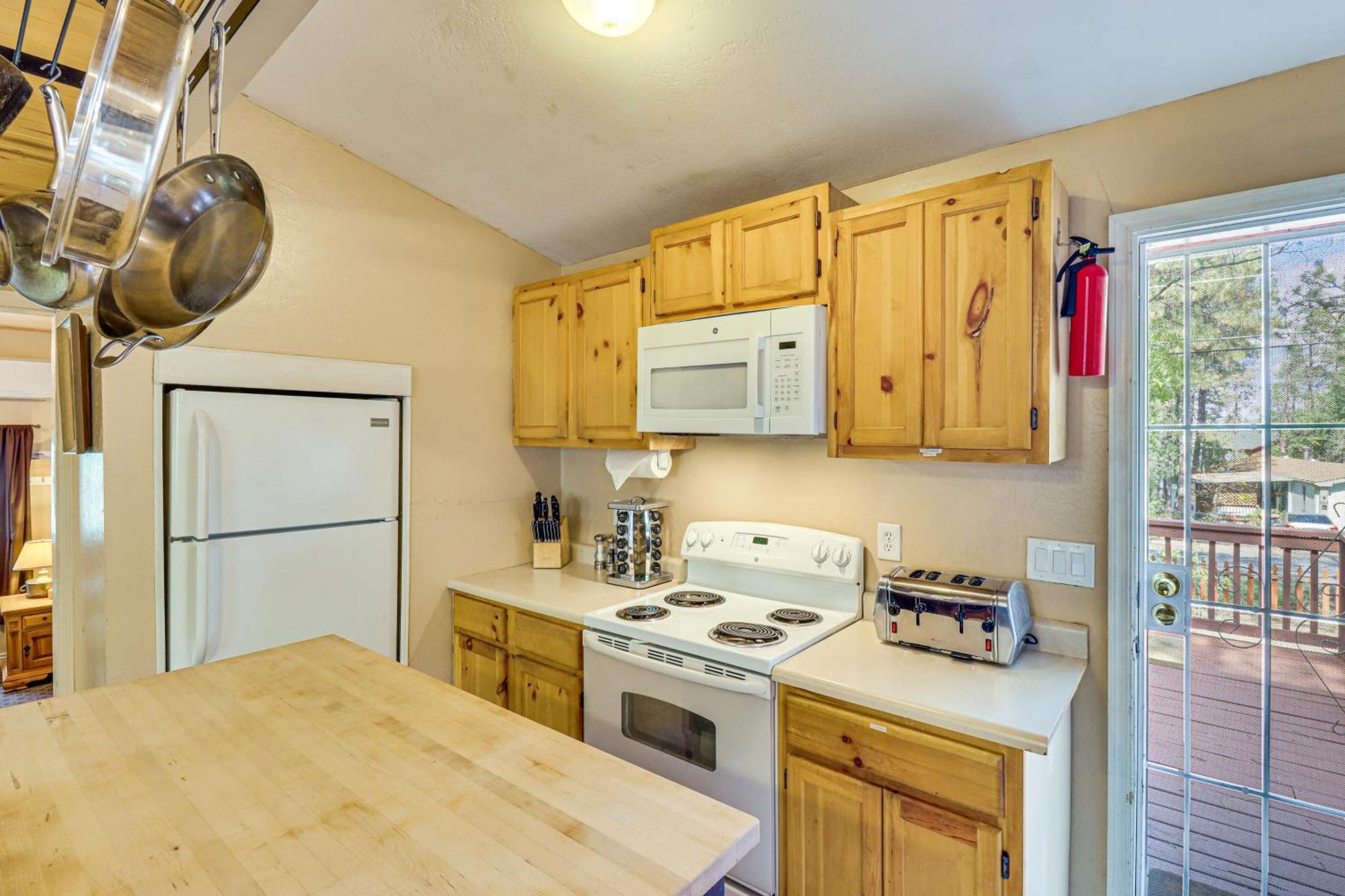 Cozy Lakeside Escape With Deck 4 Mi To Rainbow Lake Pinetop-Lakeside Luaran gambar