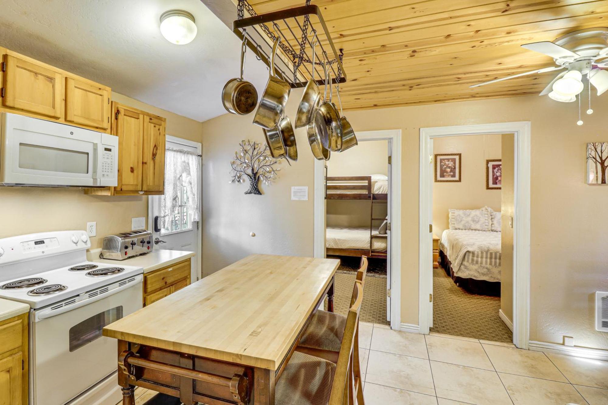 Cozy Lakeside Escape With Deck 4 Mi To Rainbow Lake Pinetop-Lakeside Luaran gambar