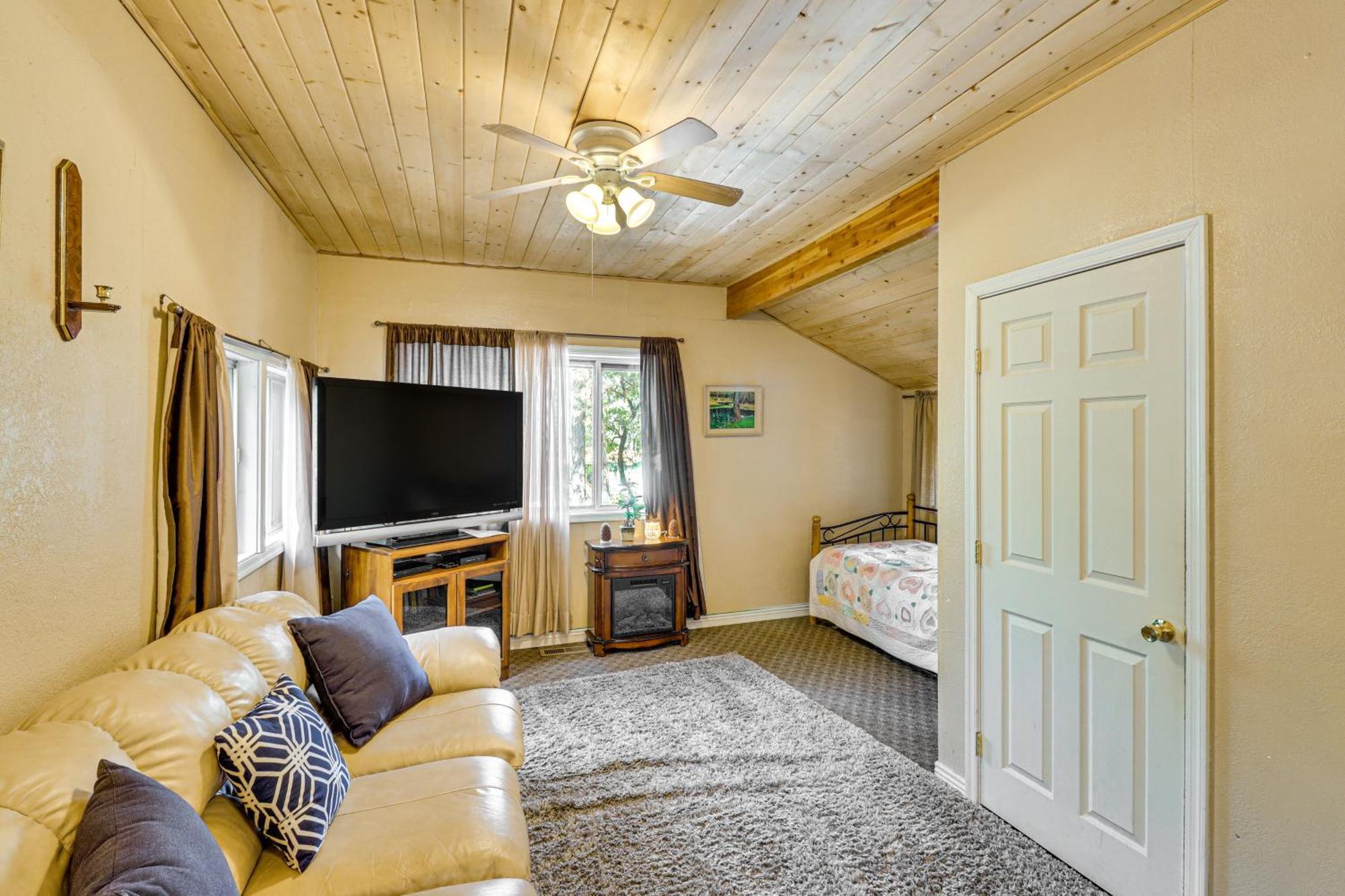 Cozy Lakeside Escape With Deck 4 Mi To Rainbow Lake Pinetop-Lakeside Luaran gambar