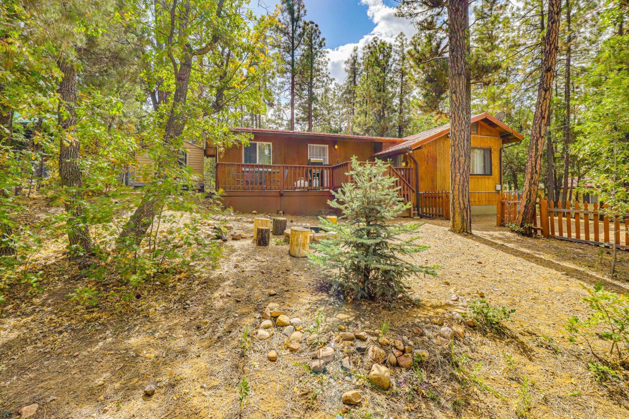 Cozy Lakeside Escape With Deck 4 Mi To Rainbow Lake Pinetop-Lakeside Luaran gambar